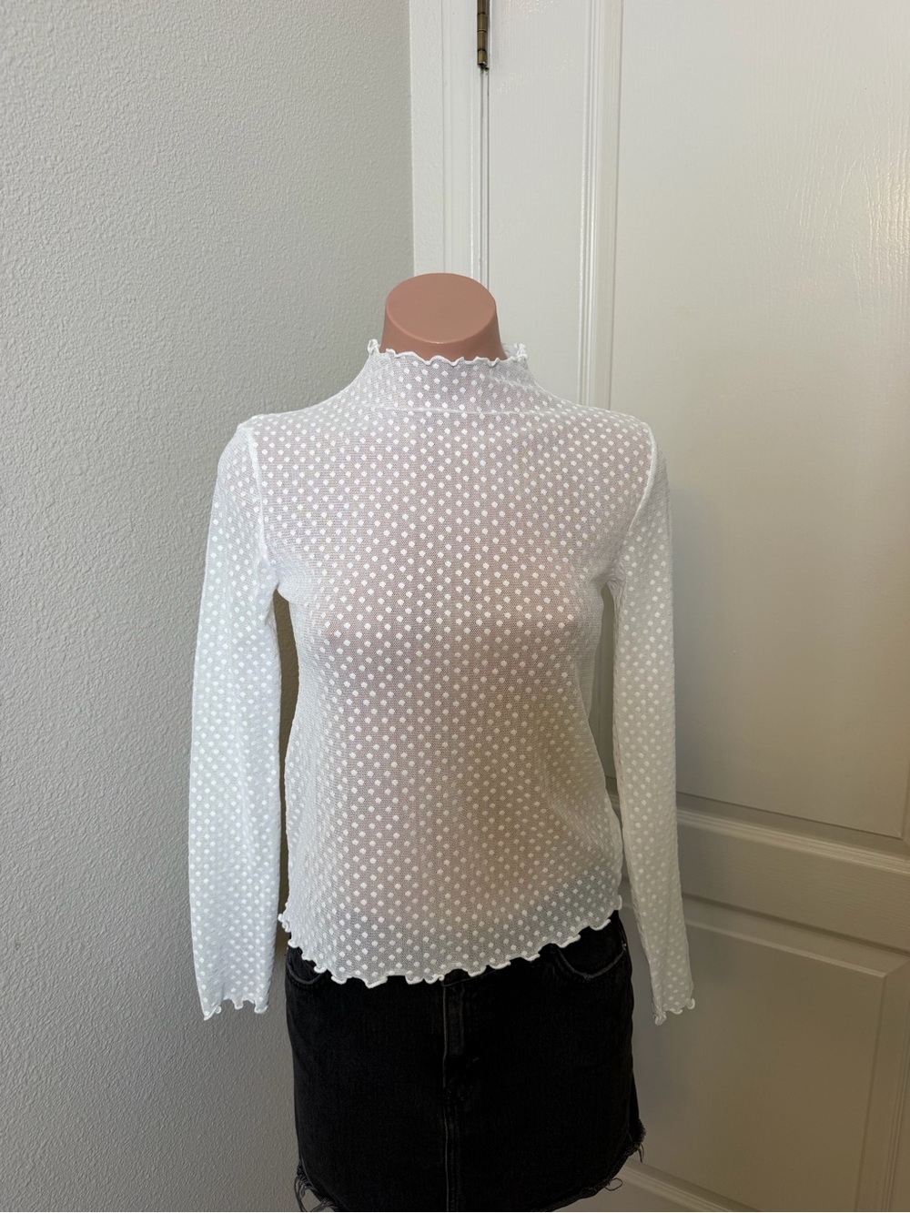 stradivarius White Swiss Dot Mock Neck Long Sleeve Top Sz L